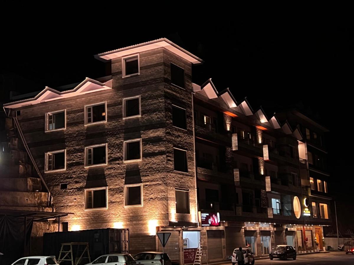 Hotel Himalayan Heritage Sarāhan Exterior foto